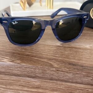 Ray-Ban Wayfarer Sunglasses